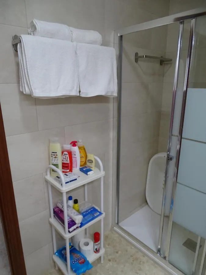 Bahia Blanca II - Apartments Cádiz 0*, Cadiz İspanya